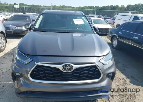 2021 Toyota Highlander Xle из США, поврежденный, VIN 5TDGZRAH9MS535974